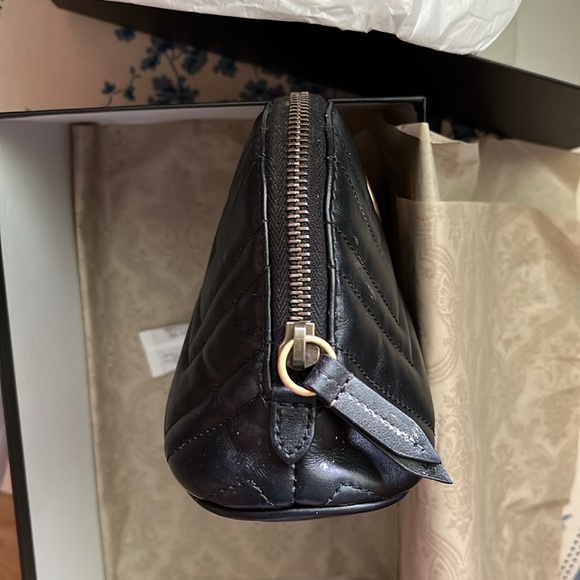 GUCCI GG calfskin marmont Matelasse cosmetic case